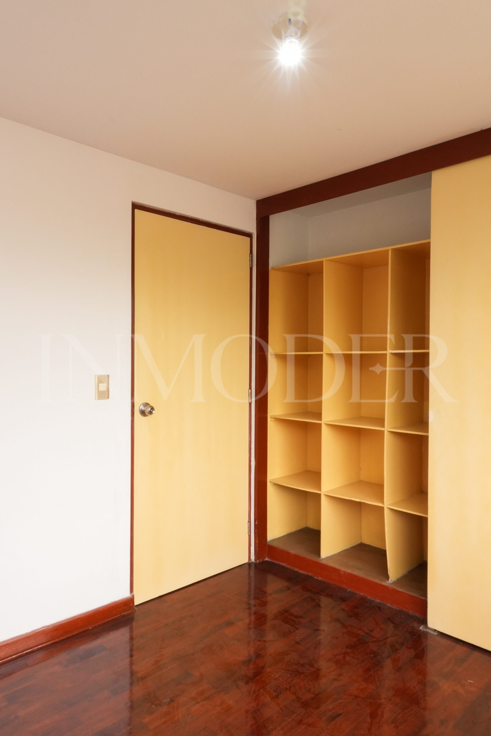 Venta de Triplex en San Isidro - Imagen 7