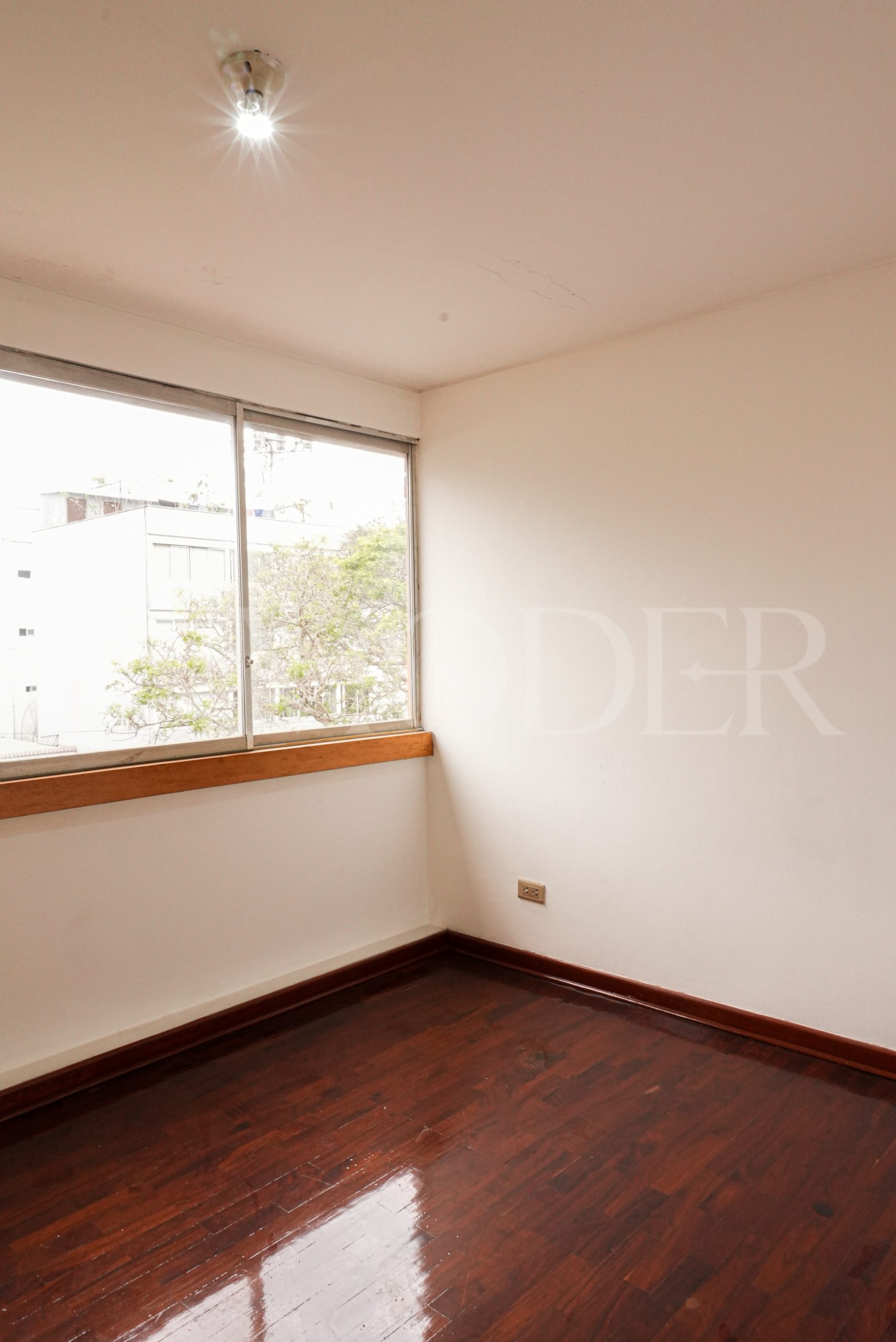 Venta de Triplex en San Isidro - Imagen 6