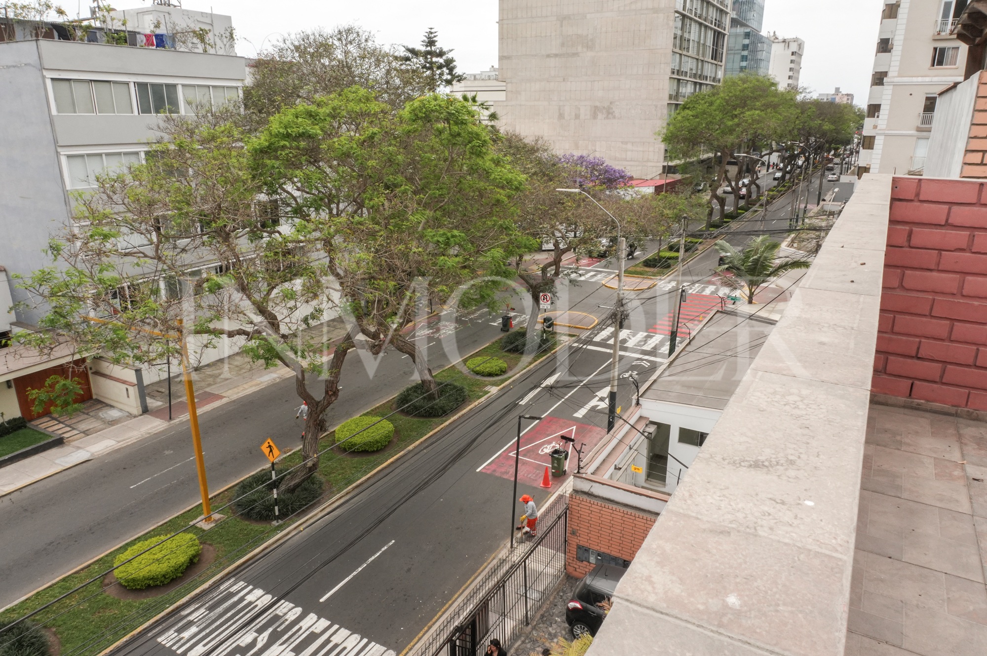 Venta de Triplex en San Isidro - Imagen 2
