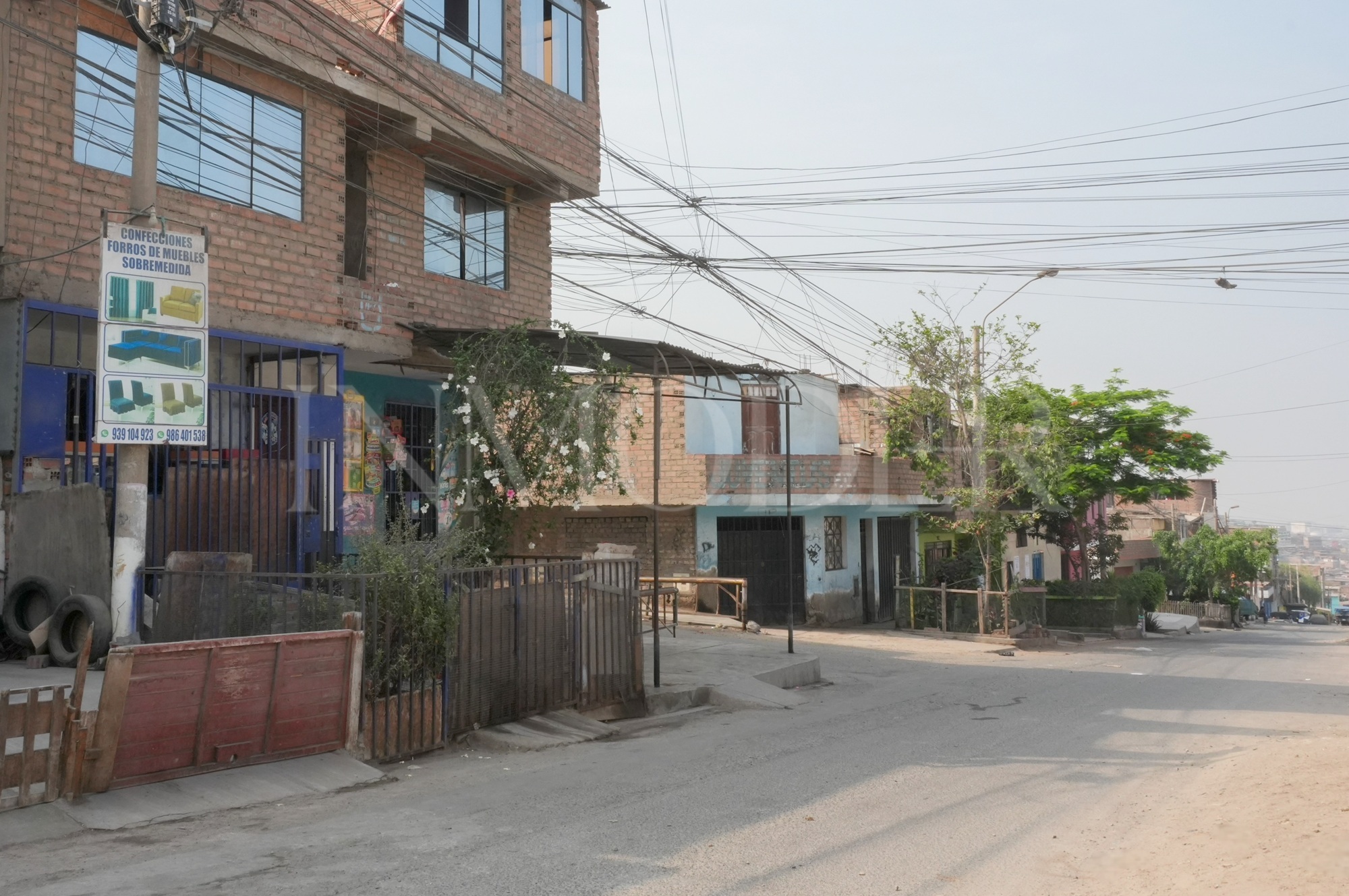 Venta de Casa - Comas - Imagen 2