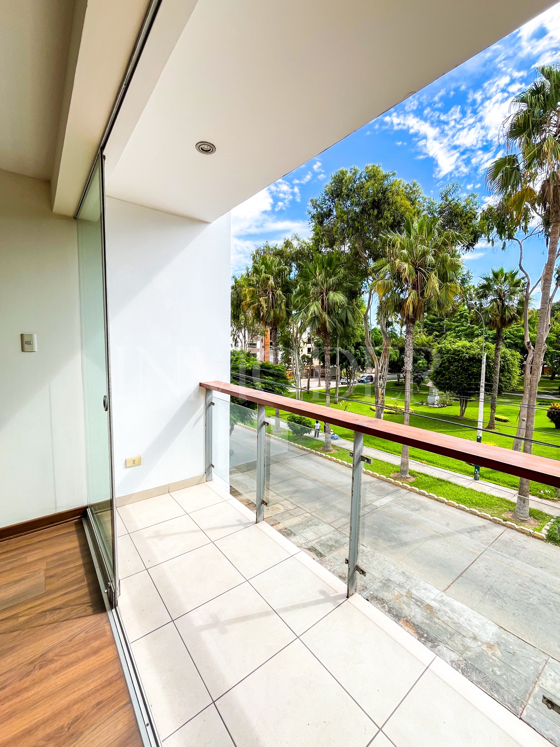 Venta De Departamento - Santiago de Surco ( Punta Sal ) - Imagen 15