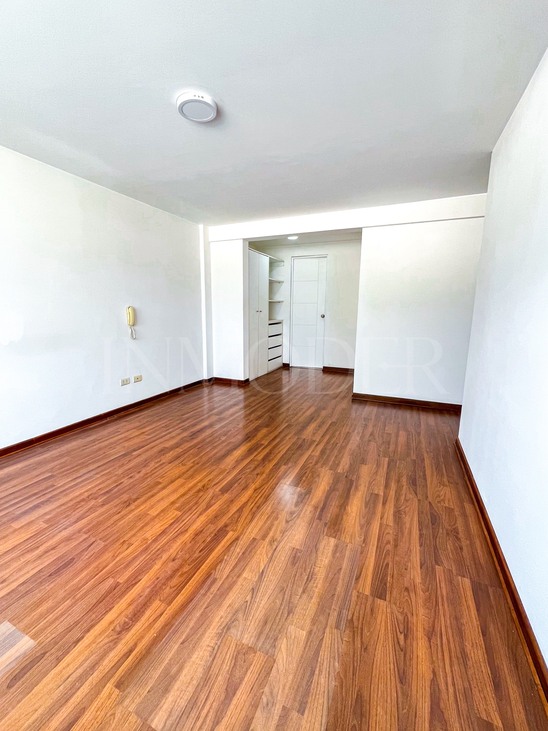 Venta De Departamento - Santiago de Surco ( Punta Sal ) - Imagen 4