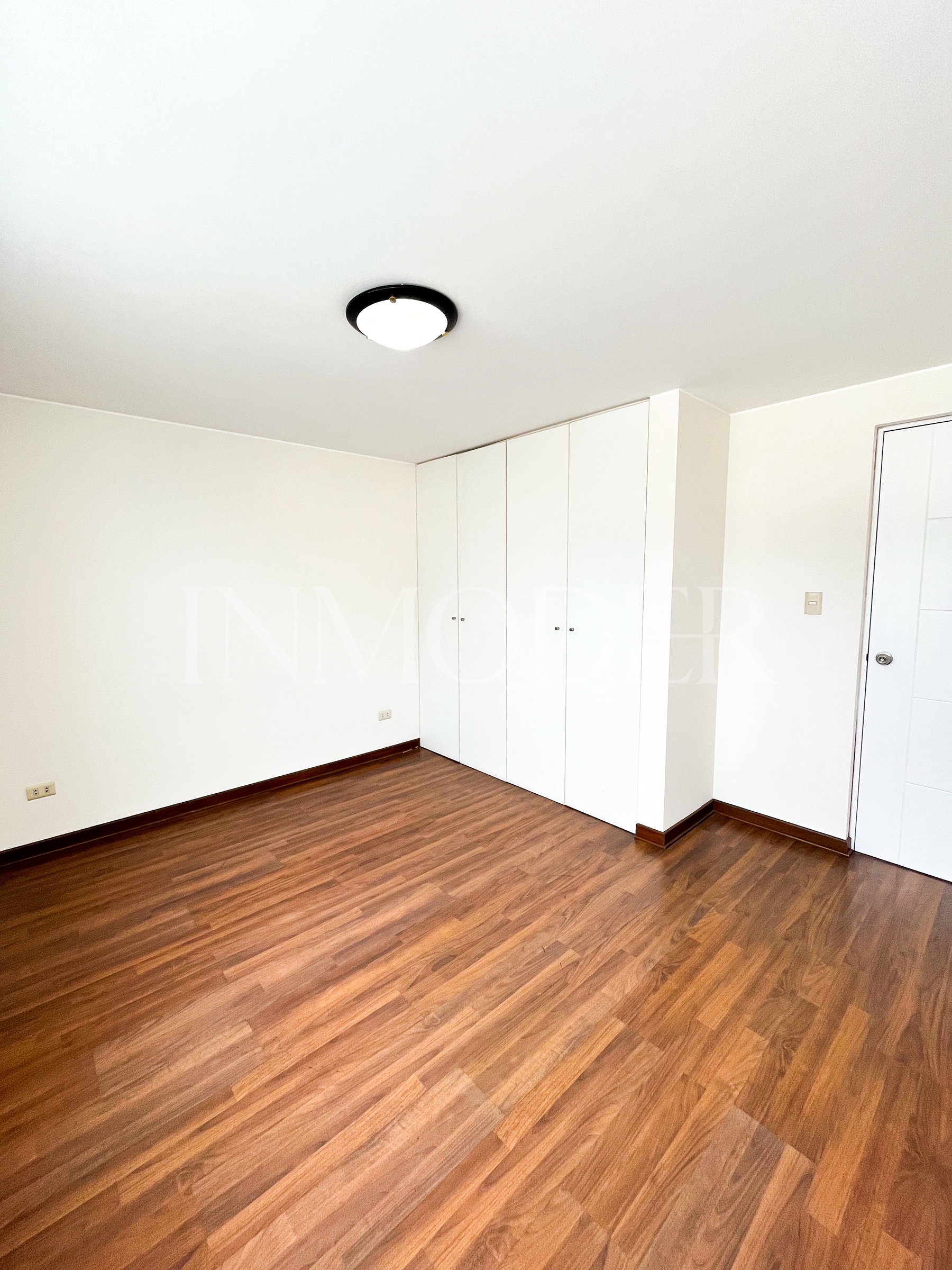Venta De Departamento - Santiago de Surco ( Punta Sal ) - Imagen 5