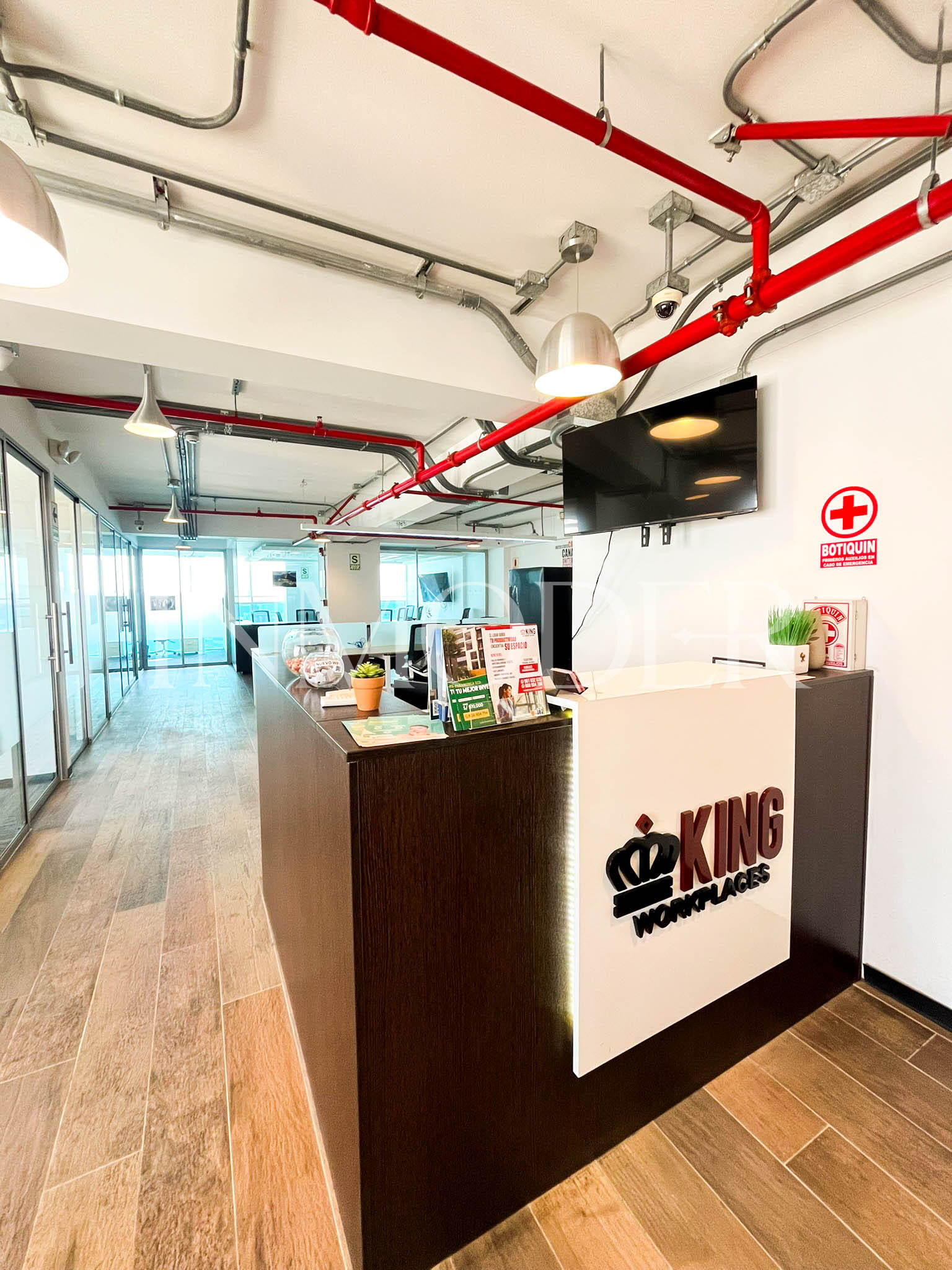 Alquiler de Oficina Coworking en Surco - Piso 10 - Imagen 2