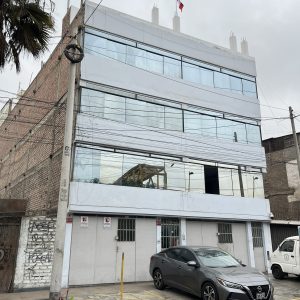 Alquiler oficina y depósito en Surco